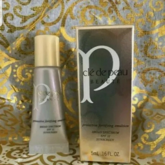 cle de peau Other - 17x Cle De Peau Protective Fortifying Emulsion SPF